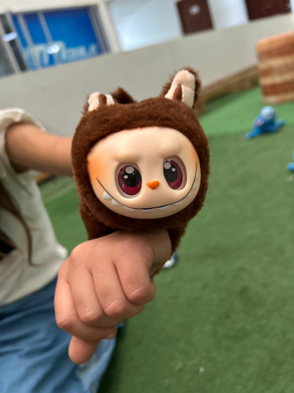 👾✨ Manilla Labubu con Sonido y Cola Giratoria 🎶💖 Labubu Brazalete 🧸